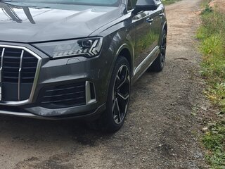 2021 Audi Q7 45 TFSI II (4M) Рестайлинг, серый, 5740000 рублей, вид 1