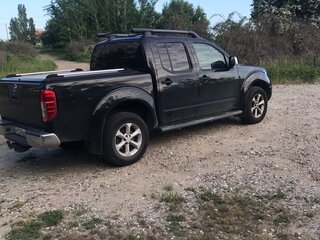 2007 Nissan Navara (Frontier) III (D40), чёрный, 800000 рублей, вид 3