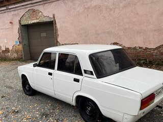 1997 Lada (ВАЗ) 2107, белый, 215000 рублей, вид 3