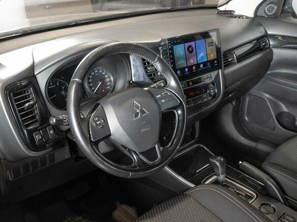 2019 Mitsubishi Outlander III Рестайлинг 3, коричневый - вид 4