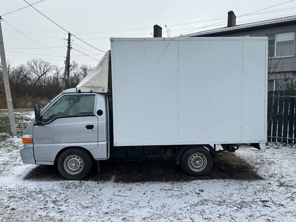 2012 Hyundai Porter, серебристый, 700000 рублей - вид 1