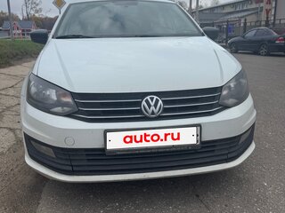 2018 Volkswagen Polo V Рестайлинг, белый, 630000 рублей, вид 1