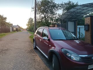 2012 Renault Sandero Stepway I, красный, 750000 рублей, вид 1