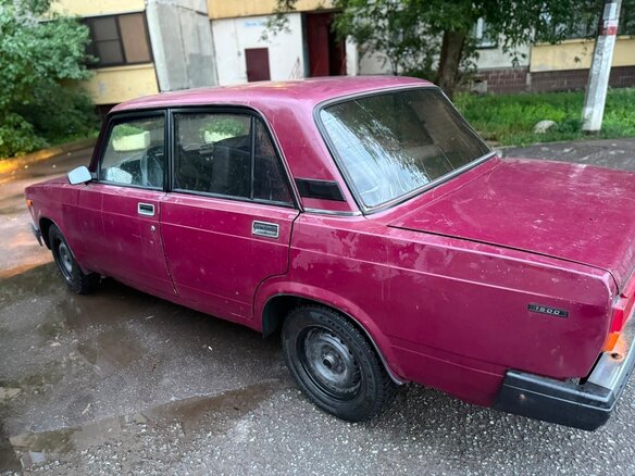 2004 Lada (ВАЗ) 2107, пурпурный - вид 2