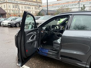 2025 Audi Q5 40 TDI III (GU), чёрный, 8750000 рублей, вид 4