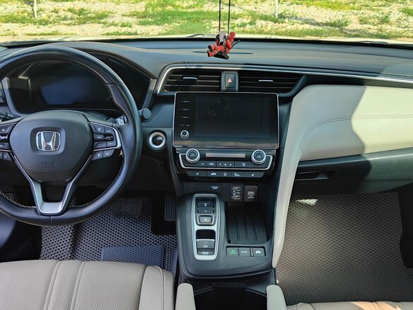 2018 Honda Insight III, серый, 1905000 рублей - вид 14