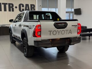 2025 Toyota Hilux VIII Рестайлинг 2, белый, 6390000 рублей, вид 2