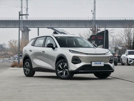 2026 Changan Qiyuan Q05 40.3 kWh II, серебристый, 1950000 рублей, вид 3