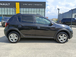 2015 Renault Sandero Stepway II, чёрный, 860000 рублей, вид 5