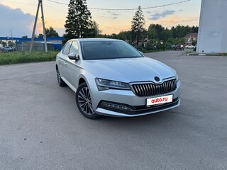 2020 Skoda Superb III Рестайлинг, серебристый, 2950000 рублей, вид 5