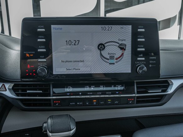 2021 Toyota Sienna IV, зелёный, 3960000 рублей - вид 16