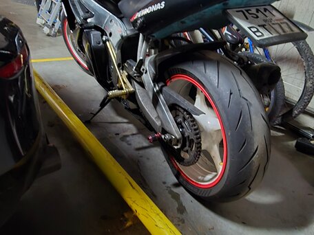 2005 Yamaha YZF-R6, чёрный, 350000 рублей, вид 4