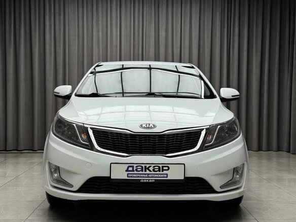 2013 Kia Rio 5-speed III, белый - вид 1