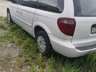 2004 Chrysler Town & Country IV, белый, 420000 рублей, вид 5