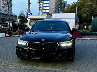 2020 BMW 5 серии 520d VII (G30/G31/G38) Рестайлинг, чёрный, 4399999 рублей, вид 2