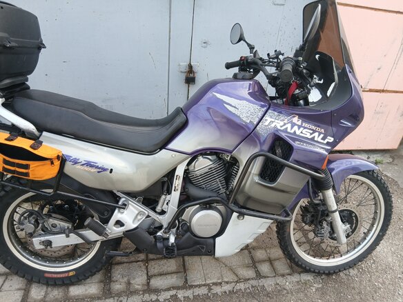 1997 Honda XL600V Transalp, фиолетовый, 350000 рублей