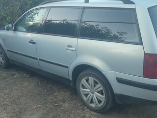 1998 Volkswagen Passat B5, серебристый, 400000 рублей, вид 2