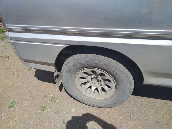 1993 Mitsubishi Delica III, серебристый, 675000 рублей - вид 9