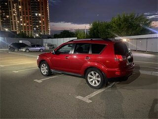 2011 Mitsubishi Outlander II Рестайлинг, красный, 960000 рублей, вид 4