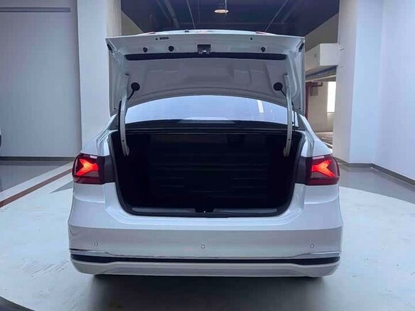 2023 Jetta VA3, белый - вид 6