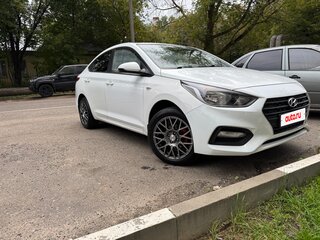 2019 Hyundai Solaris II, белый, 1500000 рублей, вид 2