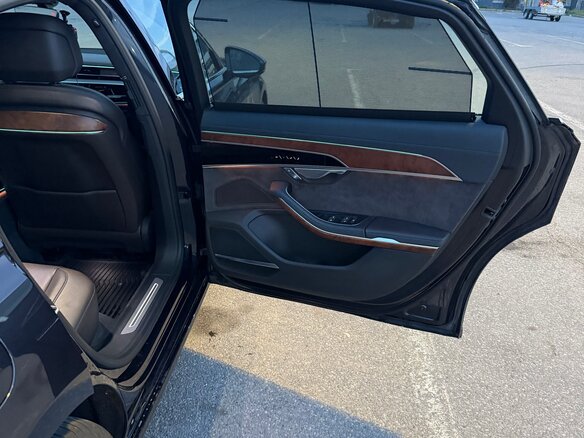 2019 Audi A8 Long 55 TFSI IV (D5), синий, 5250000 рублей - вид 19