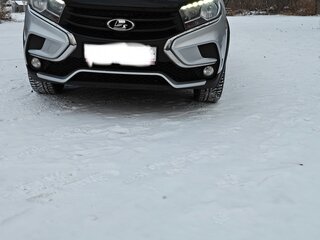 2018 Lada (ВАЗ) XRAY Cross I, серебристый, 900000 рублей, вид 3