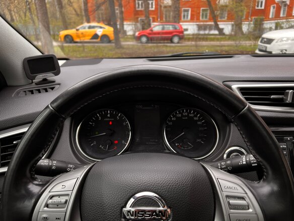 2014 Nissan Qashqai II, фиолетовый, 2000000 рублей - вид 8