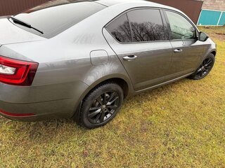 2018 Skoda Octavia III (A7) Рестайлинг, серый, 2150000 рублей, вид 5