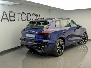 2026 Audi Q3 TFSI III (FJ), синий, 6850000 рублей, вид 3