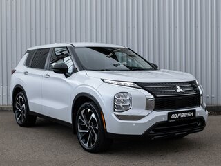 Mitsubishi Outlander IV