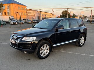 2007 Volkswagen Touareg I Рестайлинг, чёрный, 850000 рублей, вид 1