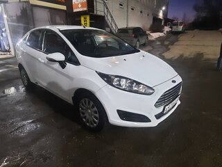 2015 Ford Fiesta Mk6 Рестайлинг, белый, 730000 рублей, вид 5