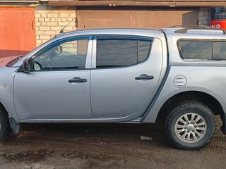 2011 Mitsubishi L200 IV, серебристый, 1300000 рублей, вид 4