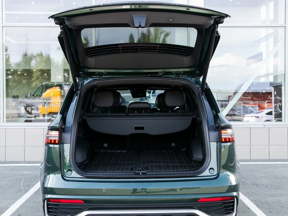 2025 Geely Monjaro I Рестайлинг, зелёный - вид 24