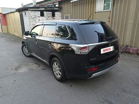 2014 Mitsubishi Outlander III, чёрный, 1310000 рублей, вид 2