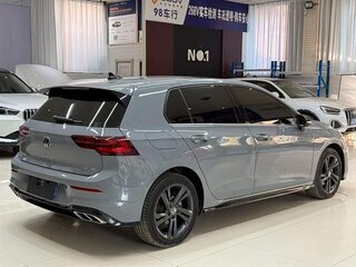 2022 Volkswagen Golf VIII, серый, 2020008 рублей, вид 4