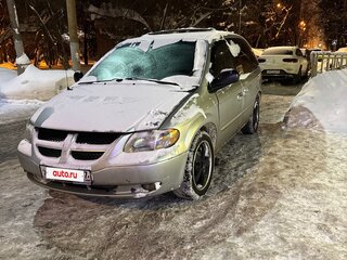 2001 Dodge Caravan 3-speed IV, серебристый, 380000 рублей, вид 1