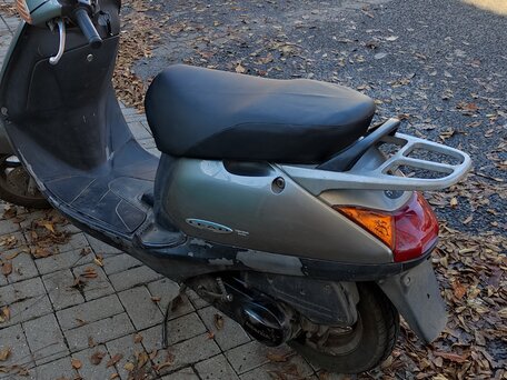 1998 Honda Lead 100, серебристый, 65000 рублей, вид 3