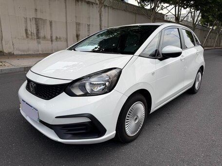 2022 Honda Fit Crosstar IV Рестайлинг, белый, 1290000 рублей, вид 2