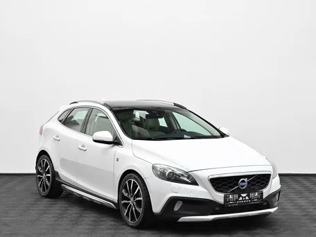 2015 Volvo V40 Cross Country I, белый, 1449000 рублей, вид 1