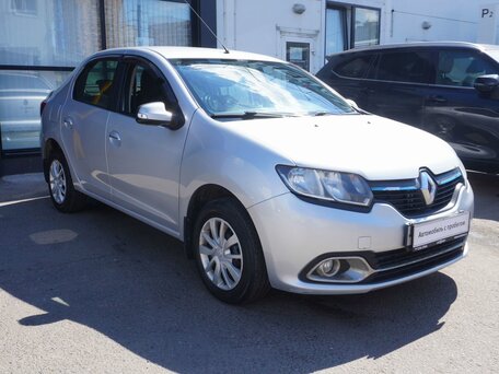 2017 Renault Logan II, серый, 570000 рублей, вид 3