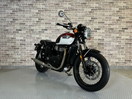 2021 Triumph Bonneville T100, красный, 992000 рублей, вид 4
