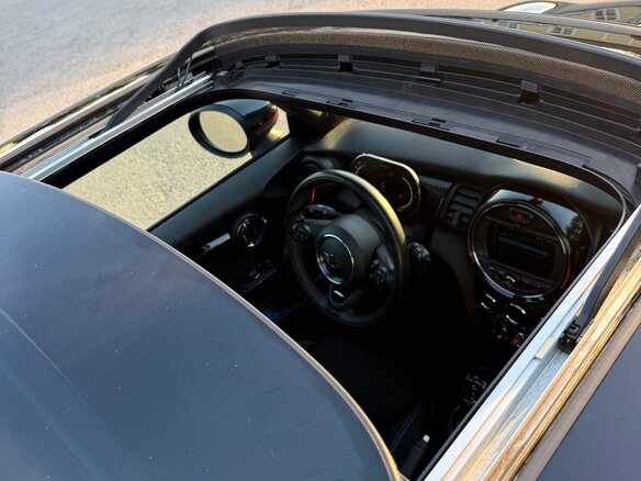2020 Mini Hatch JCW III (F55/F56) Рестайлинг, чёрный, 3200000 рублей - вид 18
