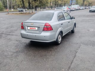 2011 Chevrolet Aveo I Рестайлинг, серебристый, 280000 рублей, вид 4