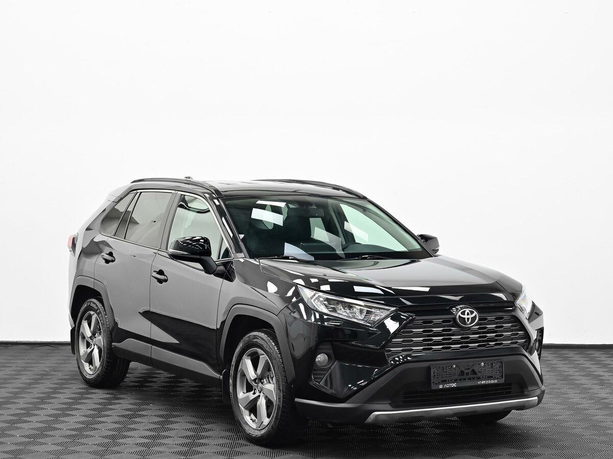 Открыть фотографии: Toyota RAV4 V (XA50)