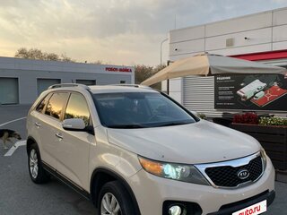 2011 Kia Sorento II, бежевый, 1400000 рублей, вид 3