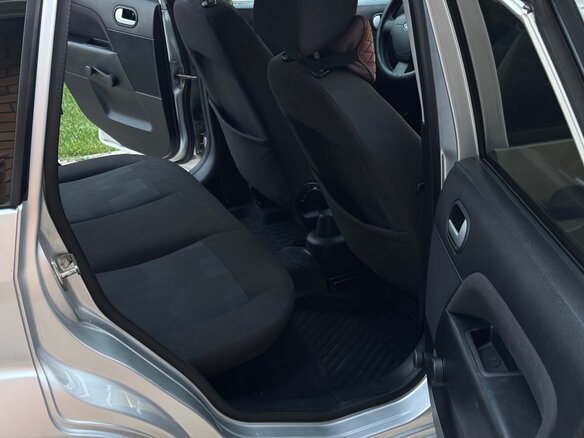 2007 Ford Fiesta Mk5, серебристый, 380000 рублей - вид 10
