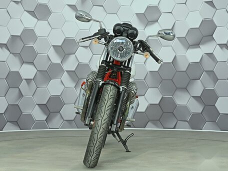 2011 Moto Guzzi V 7, серый, 437000 рублей, вид 5