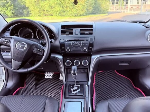 2011 Mazda 6 II (GH) Рестайлинг, белый, 1100000 рублей - вид 10